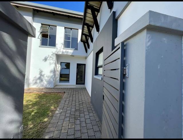 3 BEDROOM HOUSE FOR SALE IN MIDSTREAM RIDGE